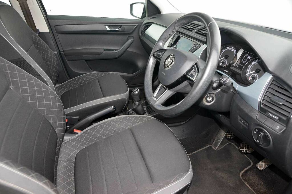 Skoda Fabia 1.0 Tsi Se DH19KZS Grey #6