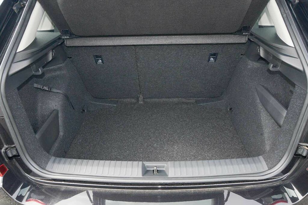 Skoda Kamiq Se L Tsi Dsg White #9