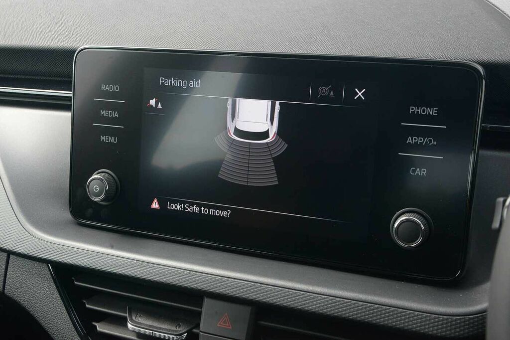 Skoda Kamiq Se L Tsi Dsg White #15
