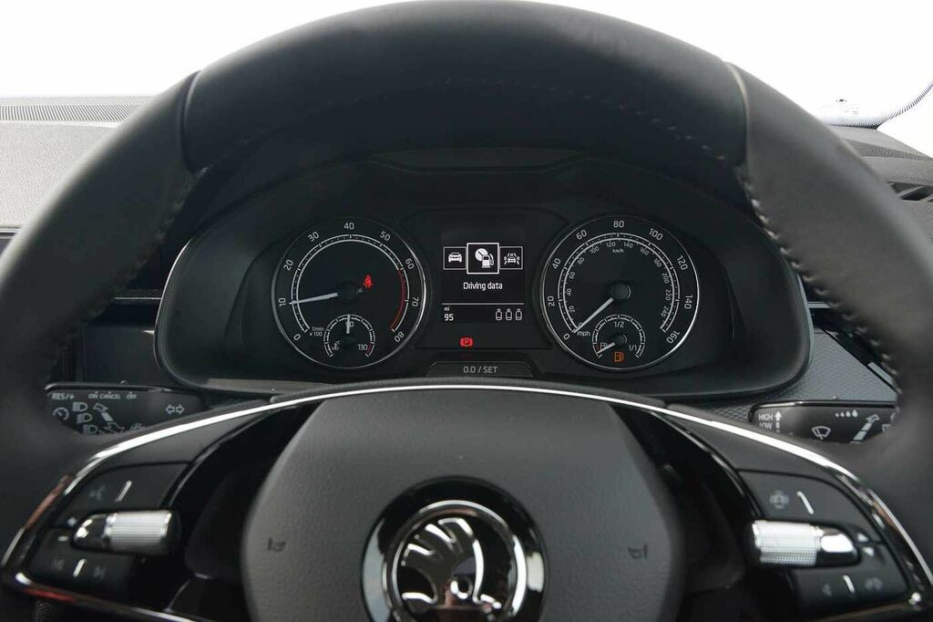Skoda Kamiq Se L Tsi Dsg White #13