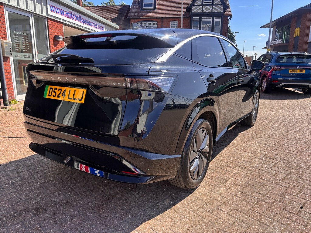 Nissan Ariya 160Kw Advance 63Kwh 22Kwch DS24LLJ Black #6
