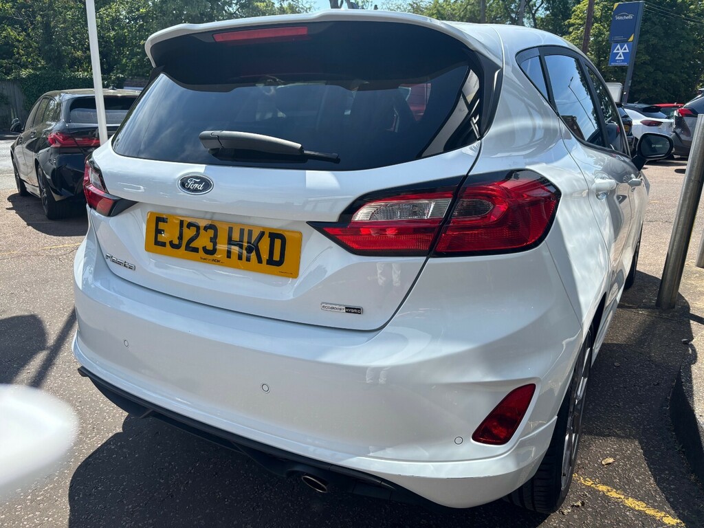 Ford Fiesta 1.0 Ecoboost Hybrid Mhev 125 St-line EJ23HKD White #4