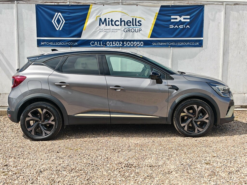 Renault Captur 1.6 E-tech Plug-in Hybrid 160 Engineered DY73CVB Black #3