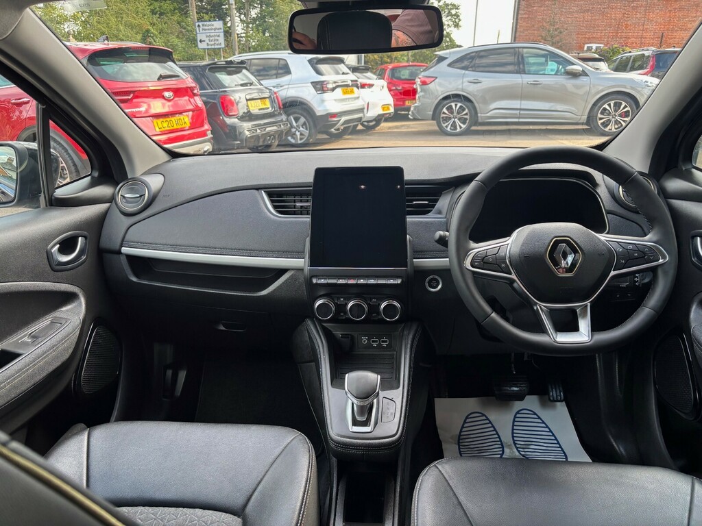 Renault Zoe 100Kw Iconic R135 50Kwh Boost Charge Purple #6