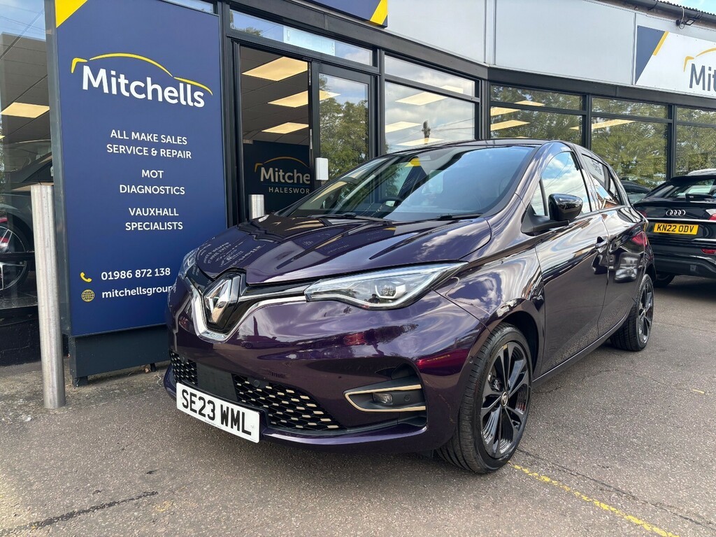 Renault Zoe 100Kw Iconic R135 50Kwh Boost Charge Purple