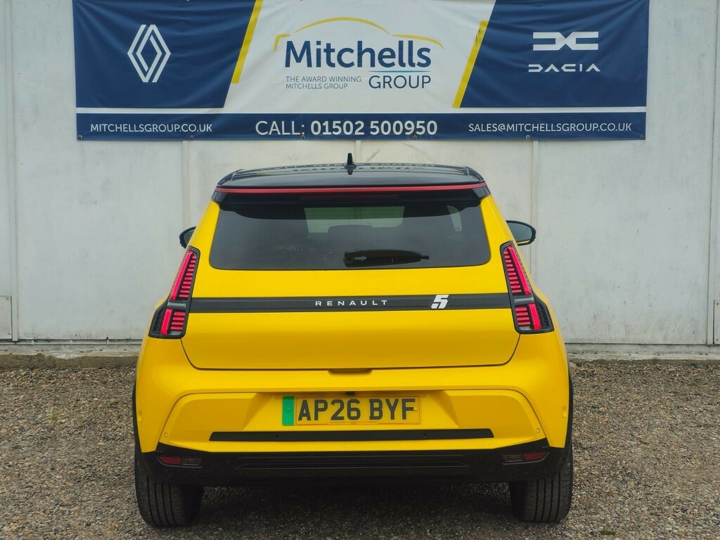 Renault 5 E-Tech 110Kw Iconic Five Comfort Range 52Kwh AP26BYF Black #3