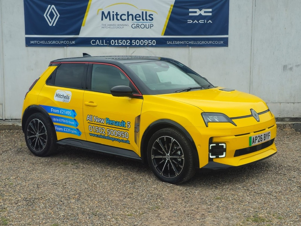Renault 5 E-Tech 110Kw Iconic Five Comfort Range 52Kwh Black