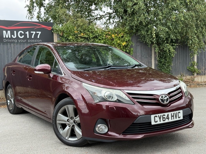 Toyota Avensis 2.0 D-4d Excel Saloon Red