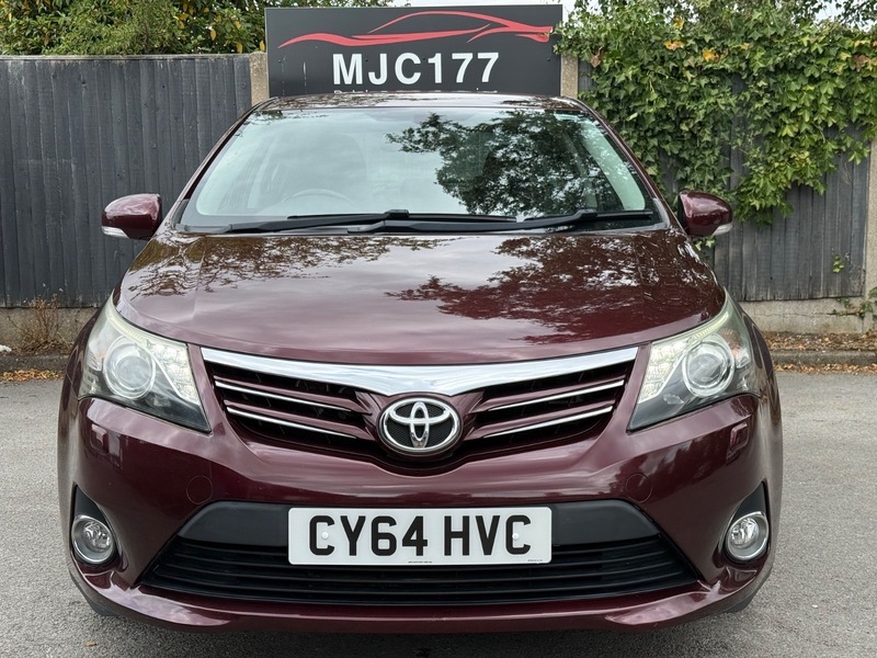 Toyota Avensis 2.0 D-4d Excel Saloon Red #2