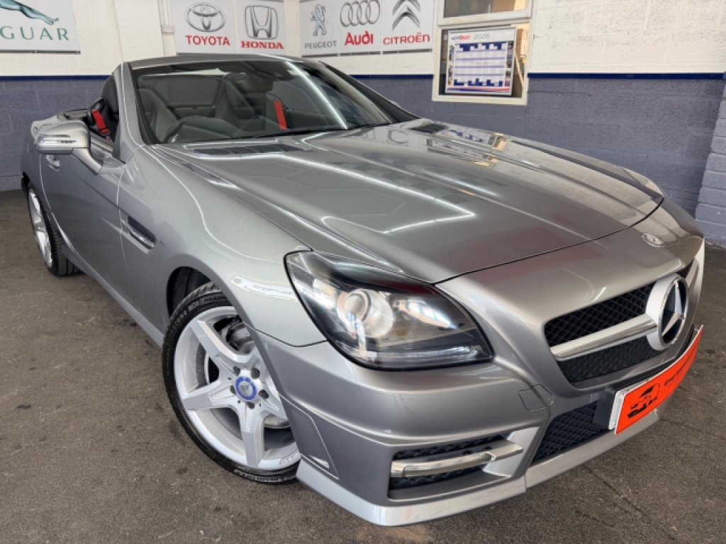 Mercedes-Benz SLK 1.8 Slk200 Blueefficiency Amg Sport Edition 125 G- Silver