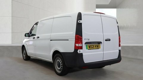 Mercedes-Benz eVito Evito Progressive L2 White