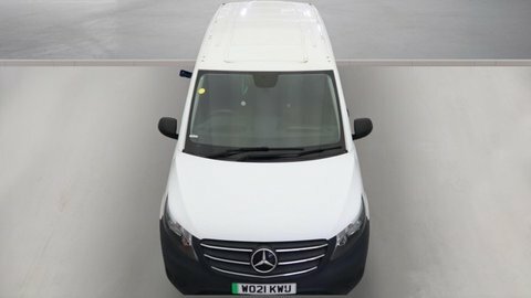 Mercedes-Benz eVito Evito Progressive L2 White #6