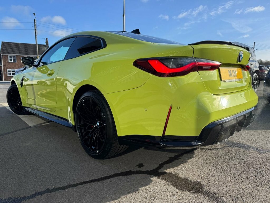 BMW M4 2022 3.0 Biturbo Competition Coupe Step KP22CZN Yellow #2