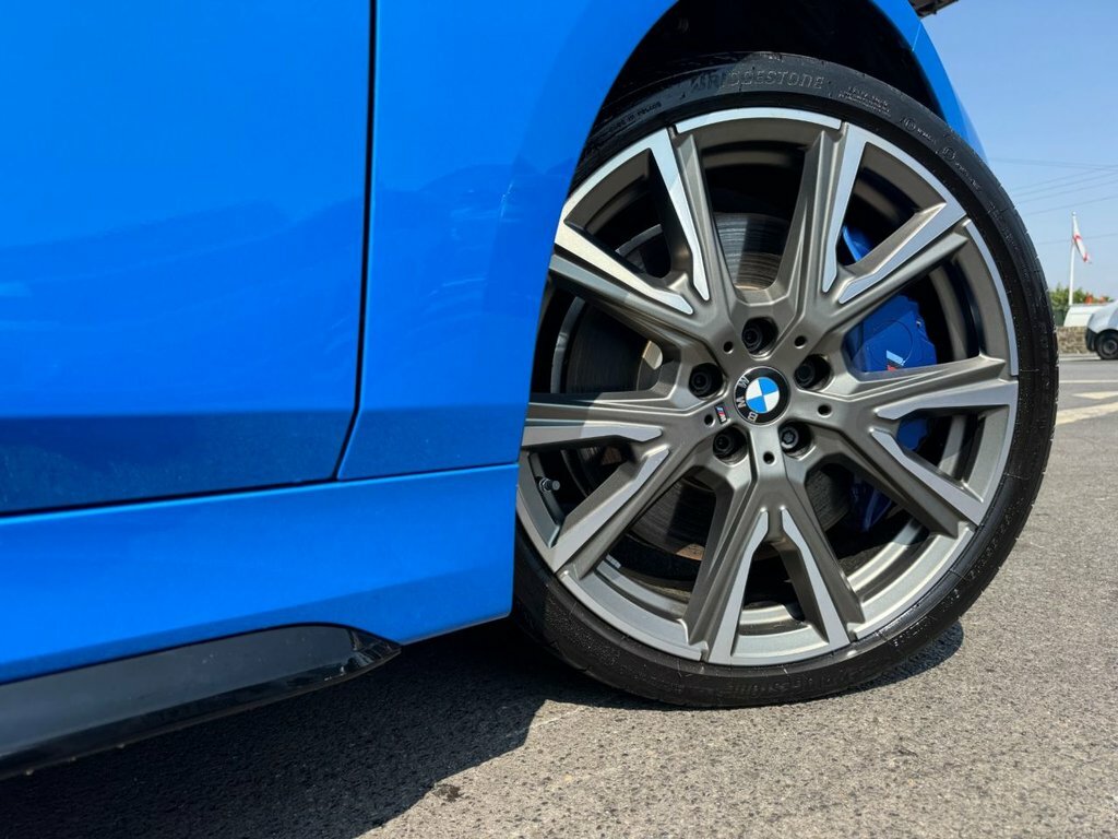 BMW 1 Series 2023 2.0 M135i Hatchback Xdrive Eu Blue #5