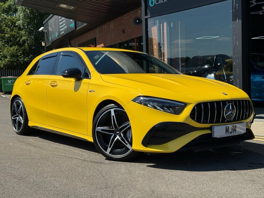 Mercedes-Benz A Class 2023 2.0 A35h Mhev Amg Premium Hatchback Pet Yellow