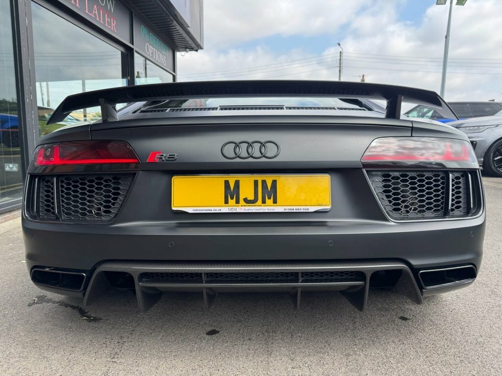 Audi R8 R8 Quattro V10 S-a Red #28