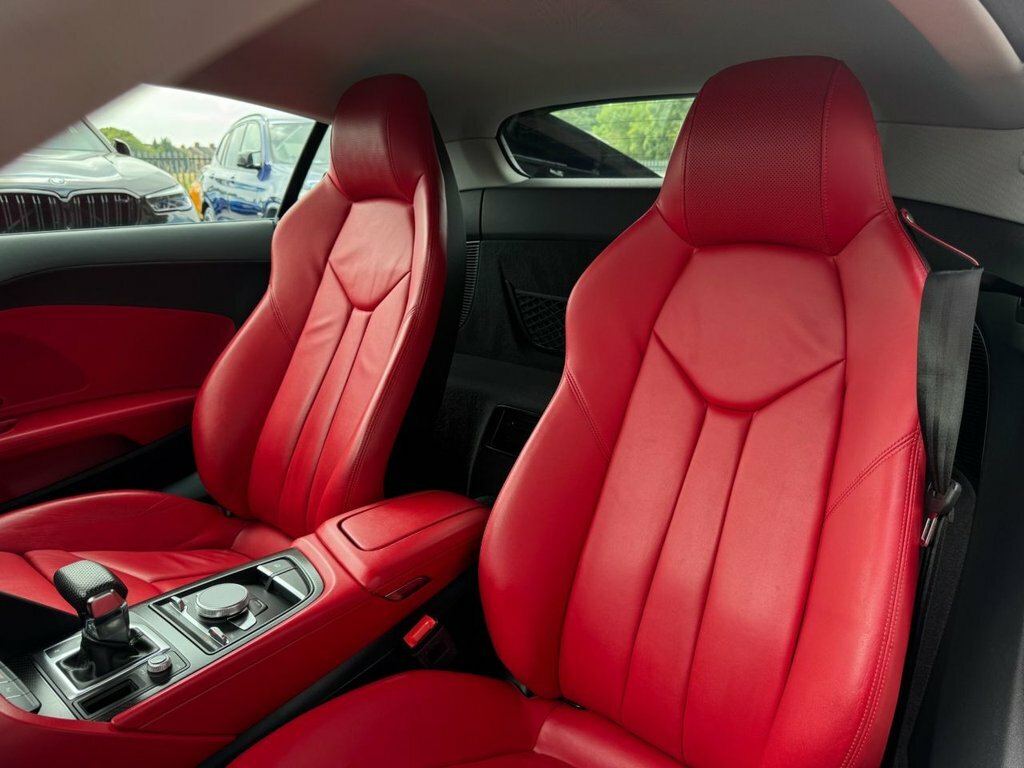 Audi R8 R8 Quattro V10 S-a Red #76
