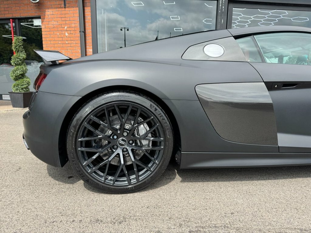 Audi R8 R8 Quattro V10 S-a Red #25