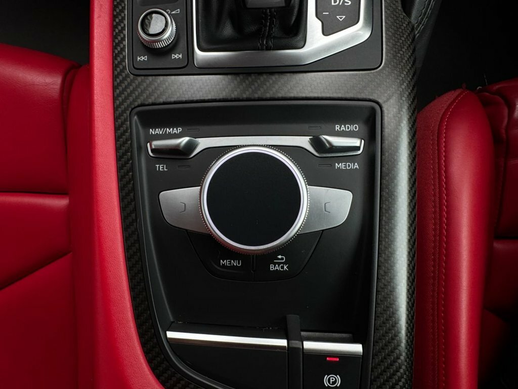Audi R8 R8 Quattro V10 S-a Red #67