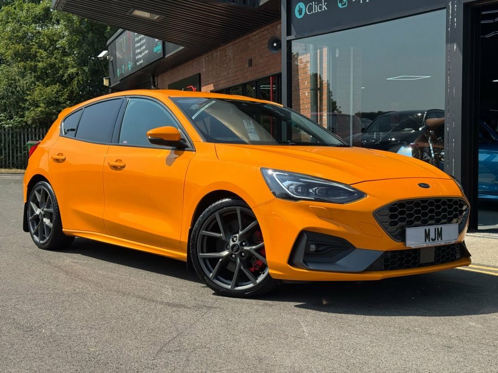 Ford Focus Focus St Orange