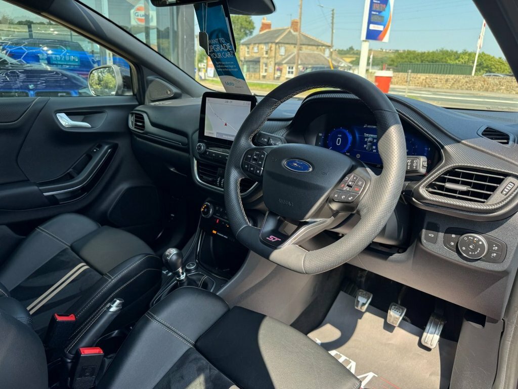Ford Puma Petrol EF71UAM Black #4