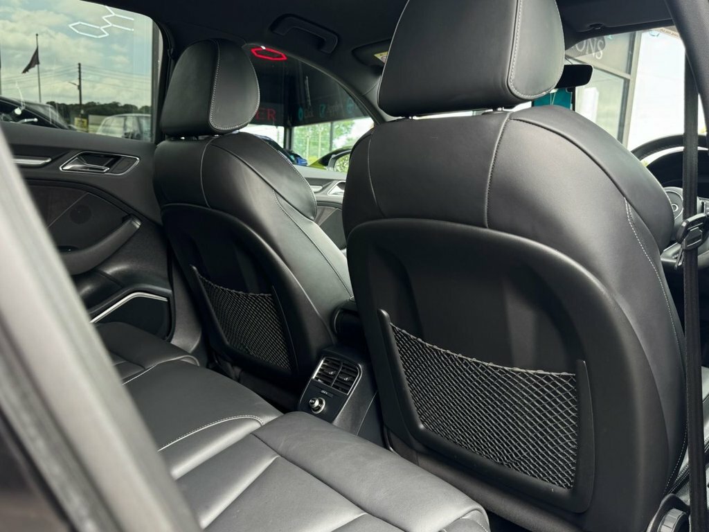 Audi RS3 Rs 3 Sportback Tfsi Quattro Black #39