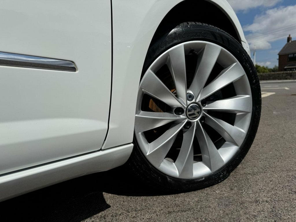 Volkswagen CC Diesel White #5