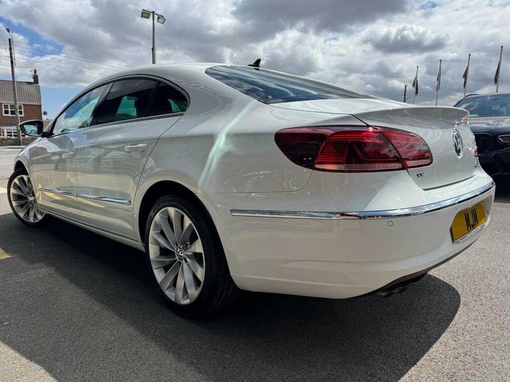 Volkswagen CC Diesel White #2