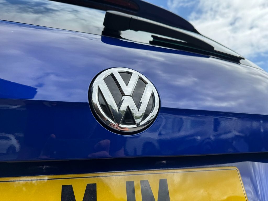 Volkswagen Golf Estate Red #25