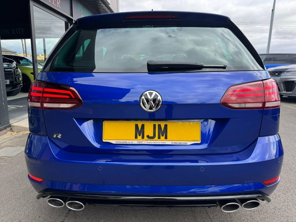 Volkswagen Golf Estate Red #24