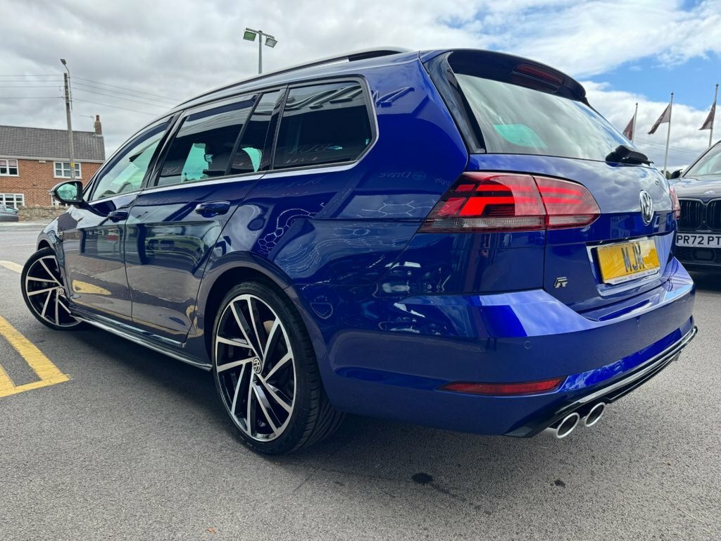 Volkswagen Golf Estate Red #2