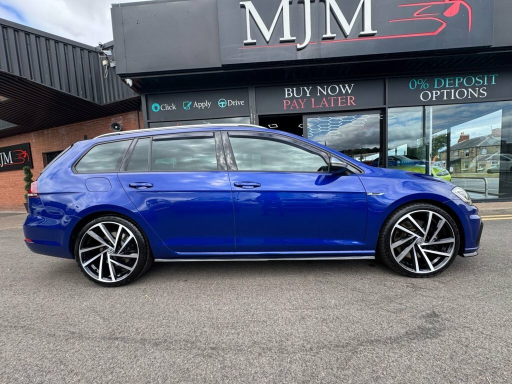 Volkswagen Golf Estate Red #10