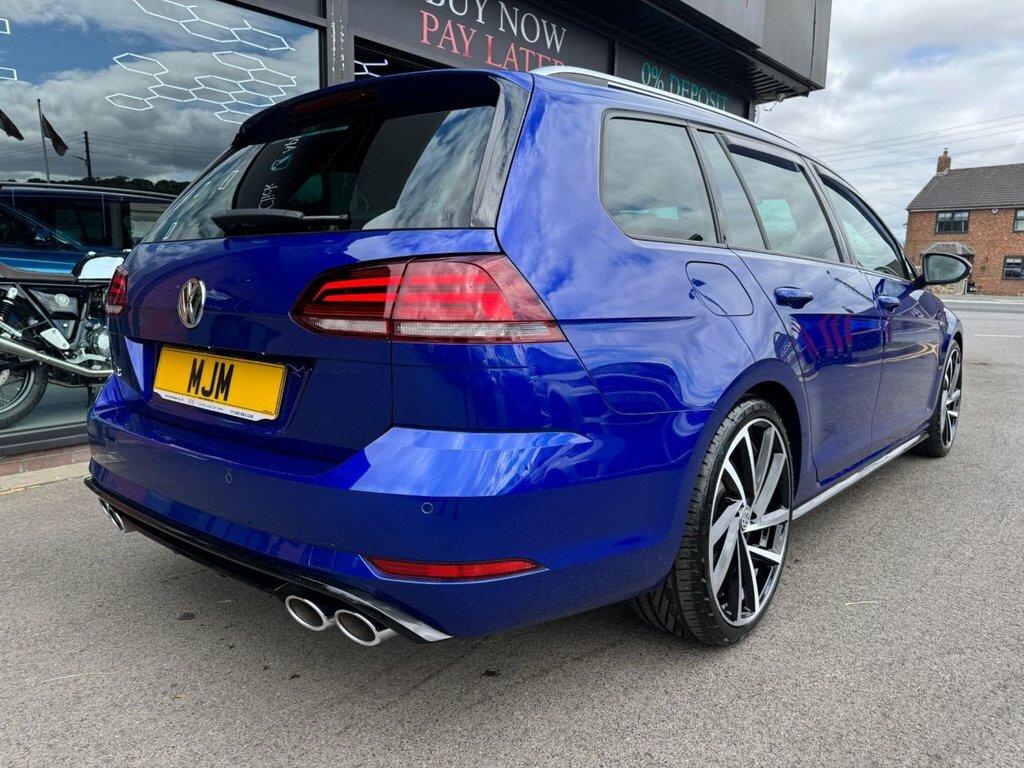 Volkswagen Golf Estate Red #6