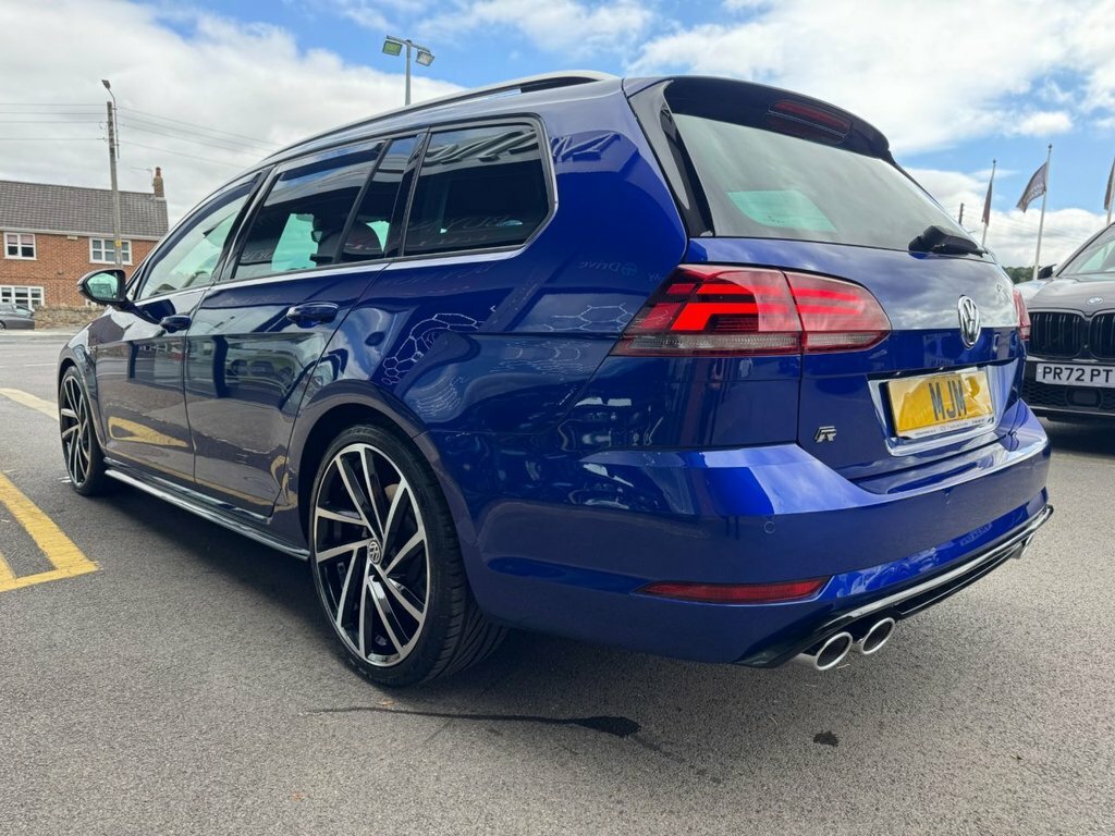 Volkswagen Golf Estate Red #62