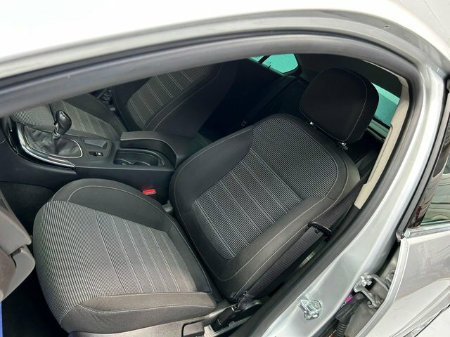 Vauxhall Insignia Sports Tourer Sri Vx-line Nav Red #21