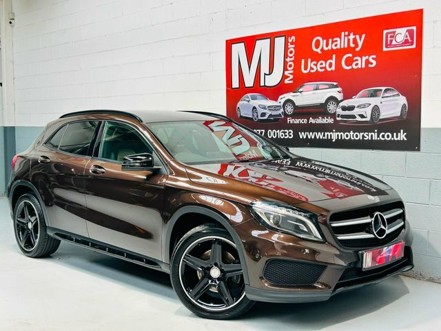 Mercedes-Benz GLA Class Gla220d Amg Line Premium Brown #3