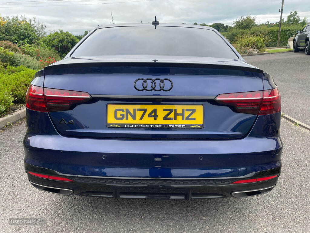 Audi A4 35 Tfsi Black Edition S Tronic GN74ZHZ Blue #6