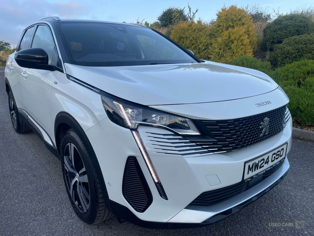 Peugeot 3008 1.5 Bluehdi Gt Eat8 White #4