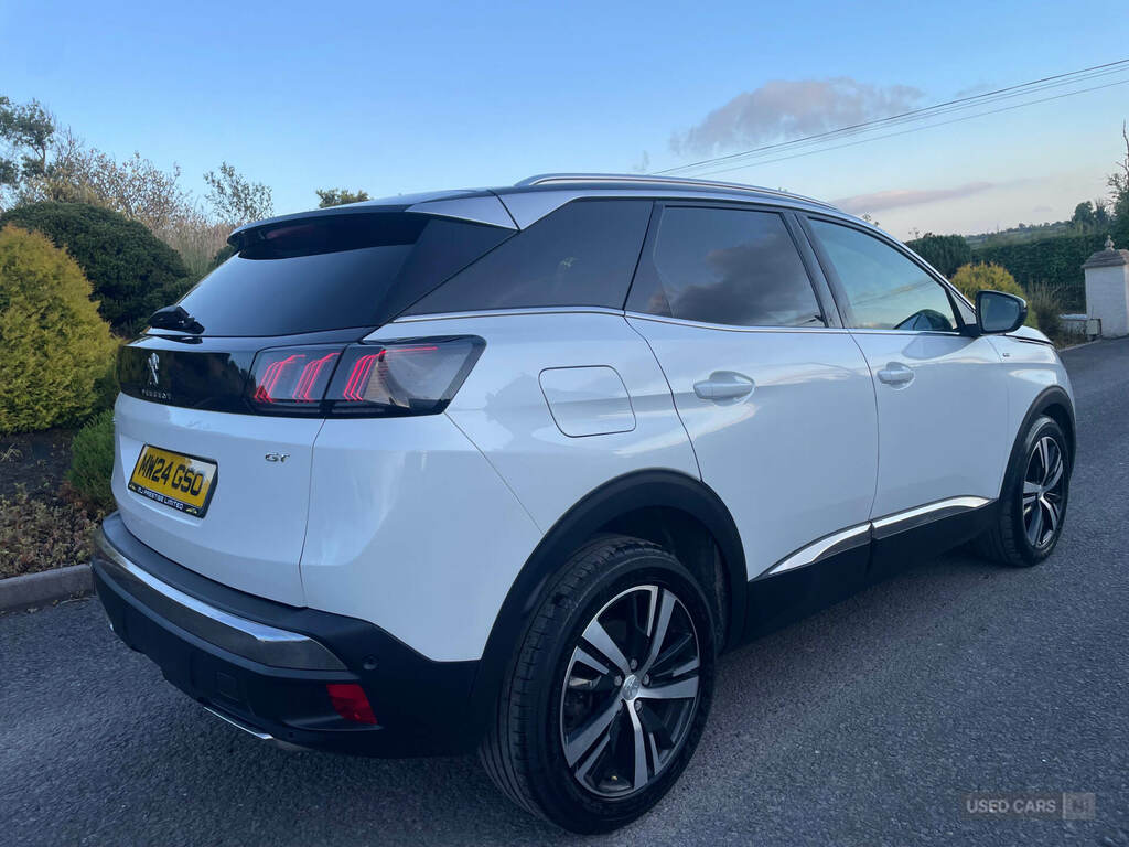 Peugeot 3008 1.5 Bluehdi Gt Eat8 White #2