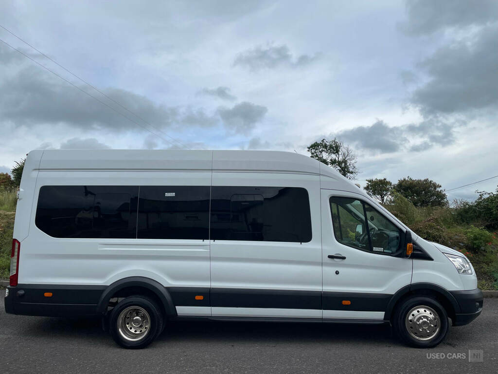 Ford Transit Custom 2.2 Tdci 125Ps H3 18 Seater Trend White #3