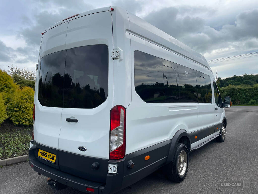 Ford Transit Custom 2.2 Tdci 125Ps H3 18 Seater Trend White #2