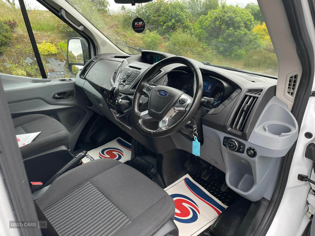 Ford Transit Custom Custom 270 Tdci 130 L1h1 Trend Swb Low Roof Fwd 1 Blue #9
