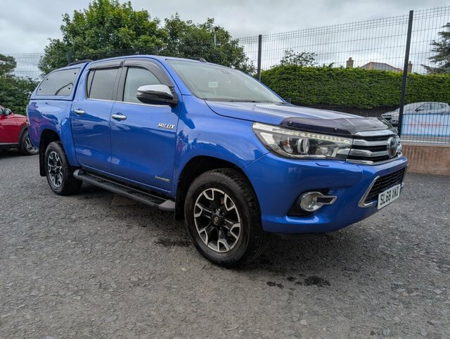 Toyota HILUX 2.4 D-4d Invincible X Pickup Double Cab SL68XMD Blue #2