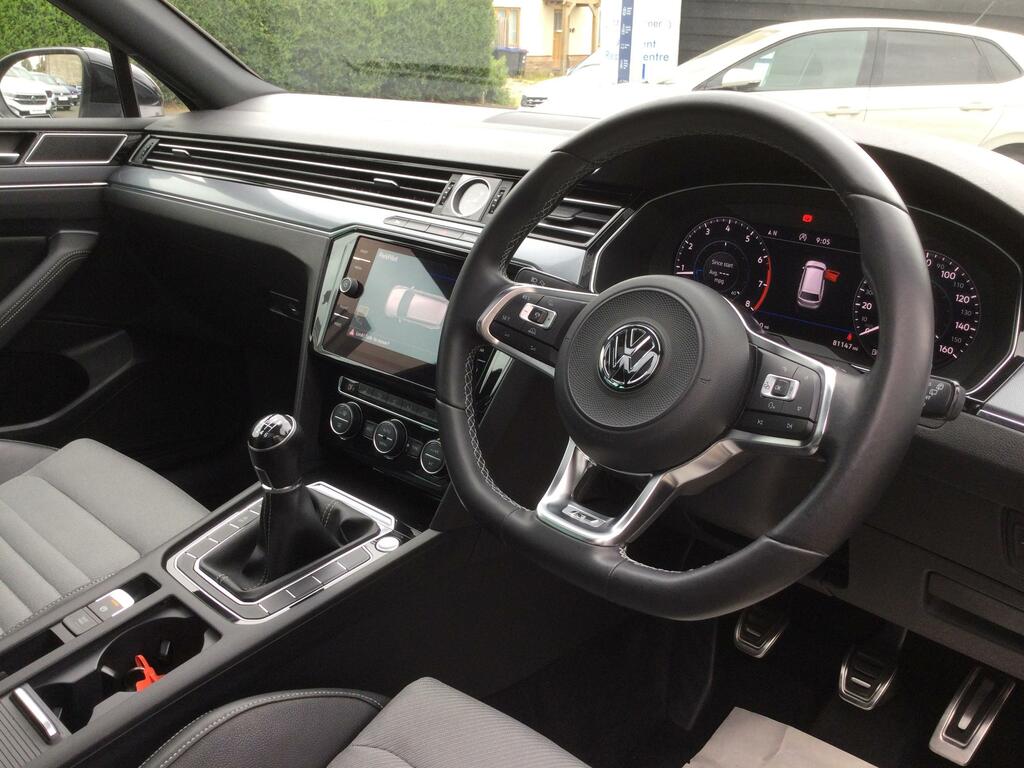 Volkswagen Passat   #12