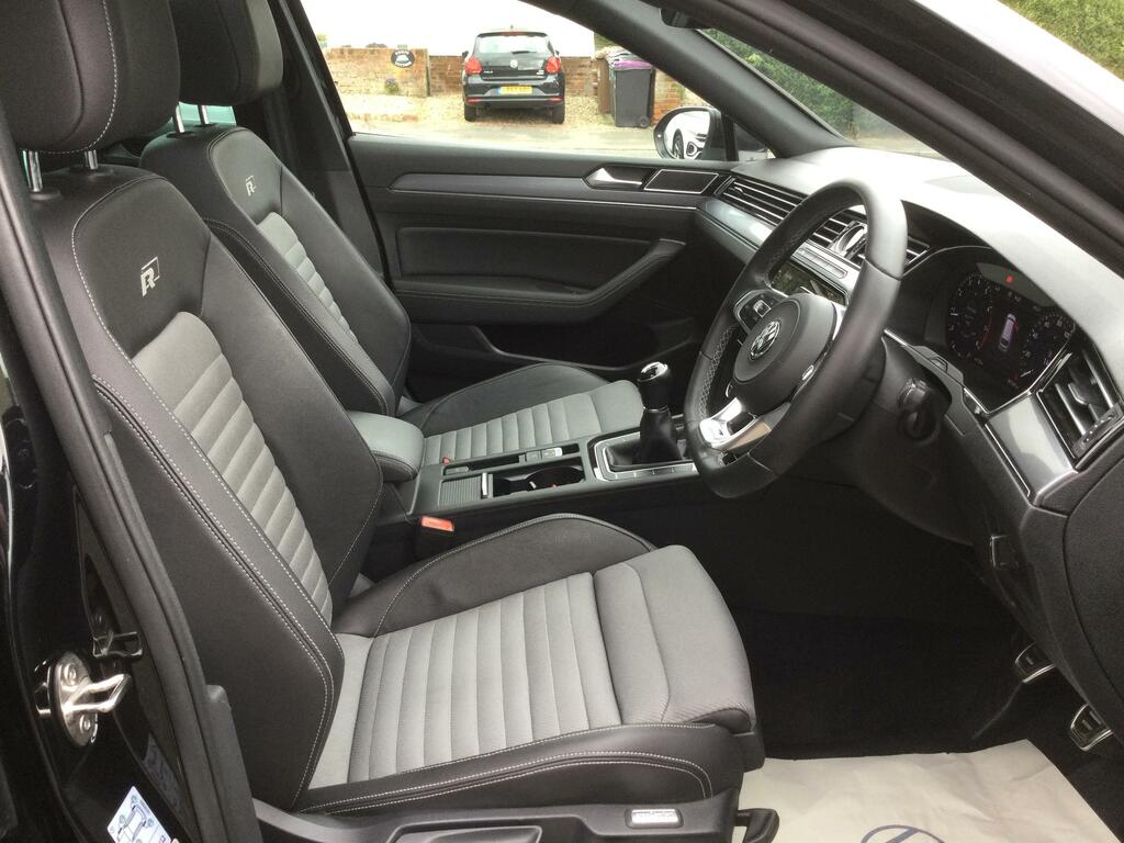 Volkswagen Passat   #8