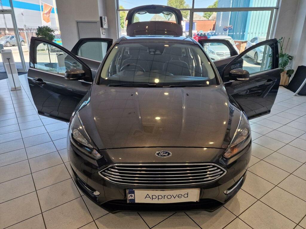 Ford Focus Hatchback 1.5 Tdci Titanium Euro 6 Ss 2016 MK16ZHA Grey #2