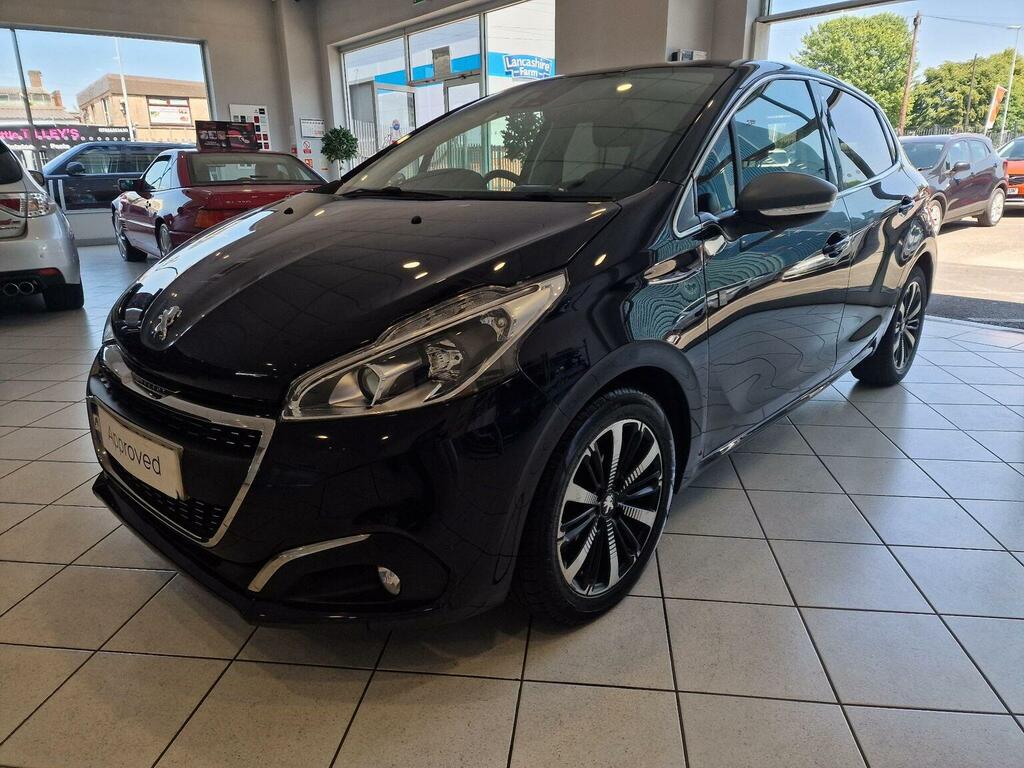 Peugeot 208 Hatchback 1.2 Puretech Tech Edition Euro 6 Ss 5 KO68WLK Blue #3