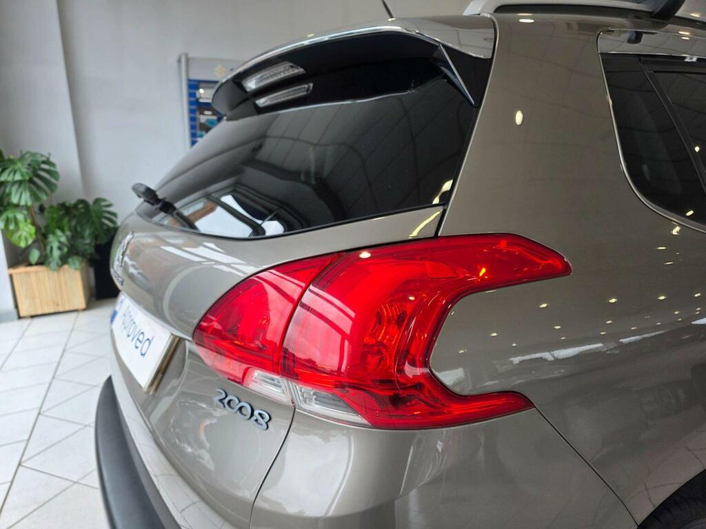 Peugeot 2008 2016 1.2 Pure Tech Grey #40