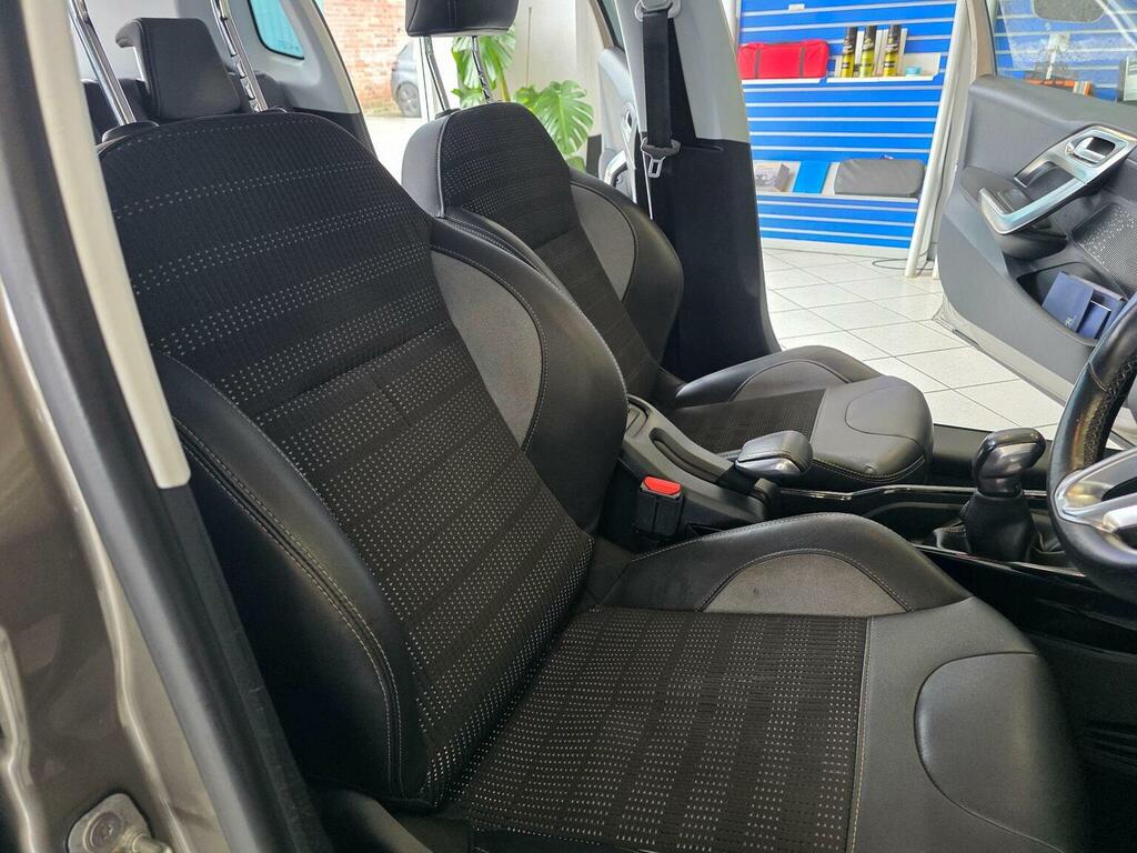 Peugeot 2008 2016 1.2 Pure Tech Grey #13