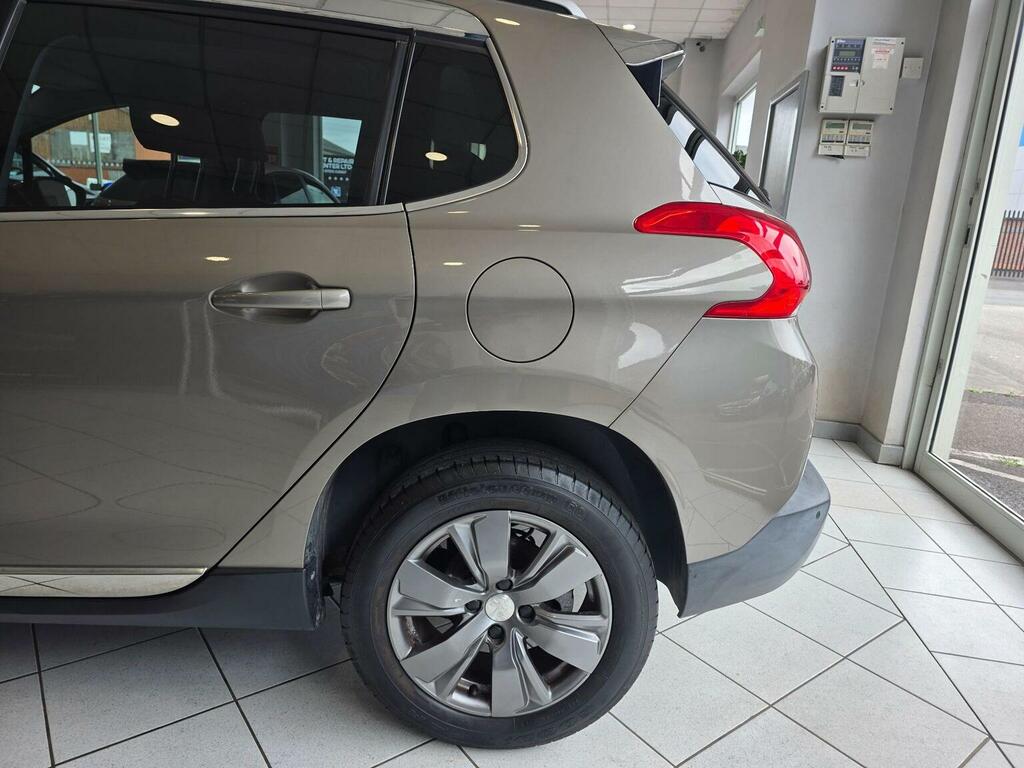 Peugeot 2008 2016 1.2 Pure Tech Grey #32